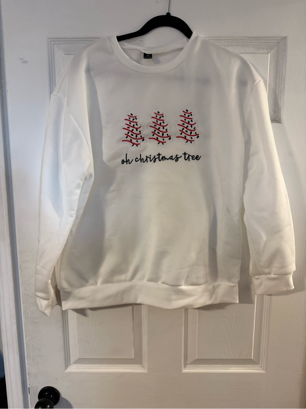White Christmas Tree Graphic Sweatshirt - Unbranded